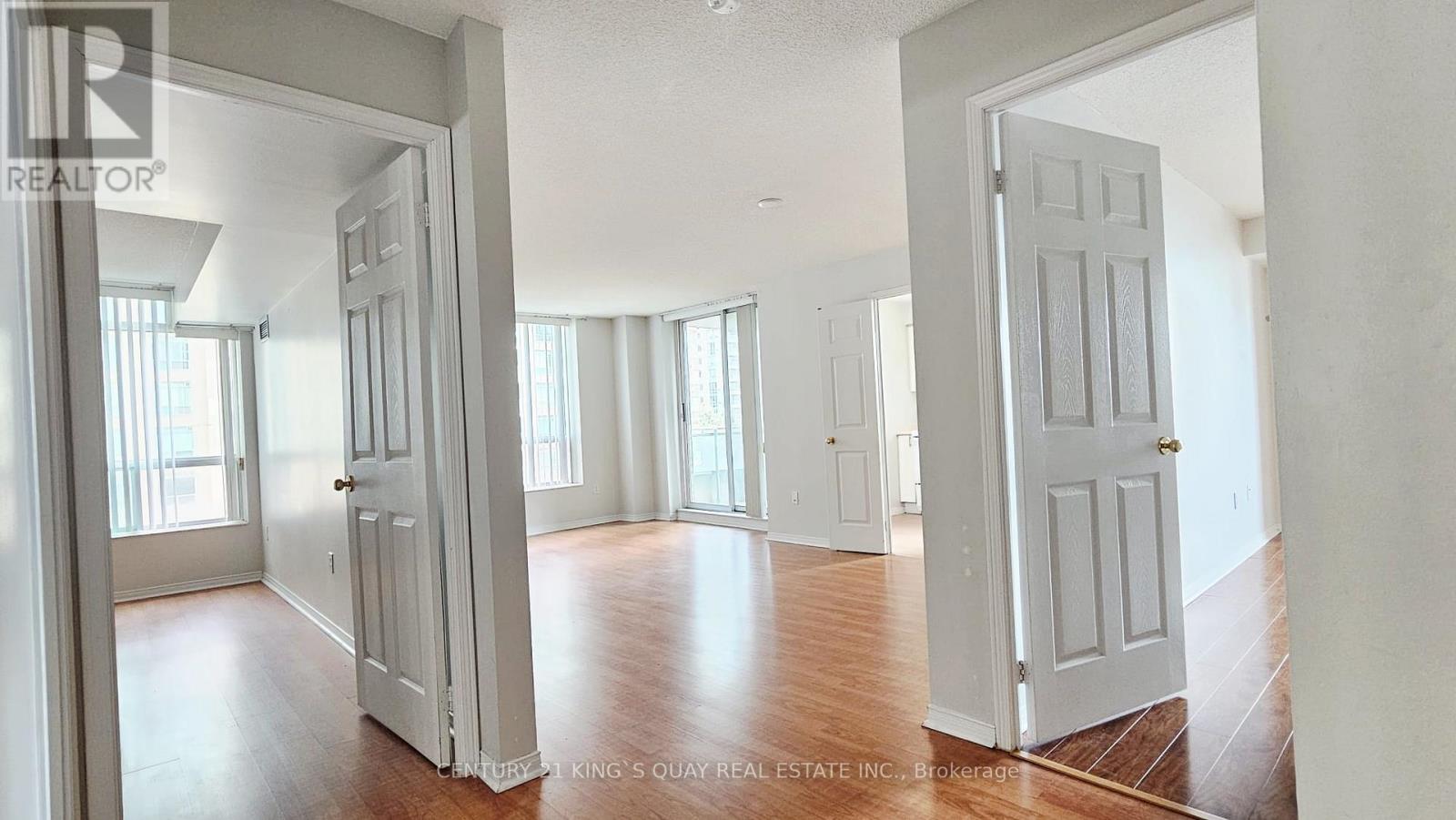 500 - 28 Pemberton Avenue, Toronto, Ontario  M2M 4L1 - Photo 10 - C13030096