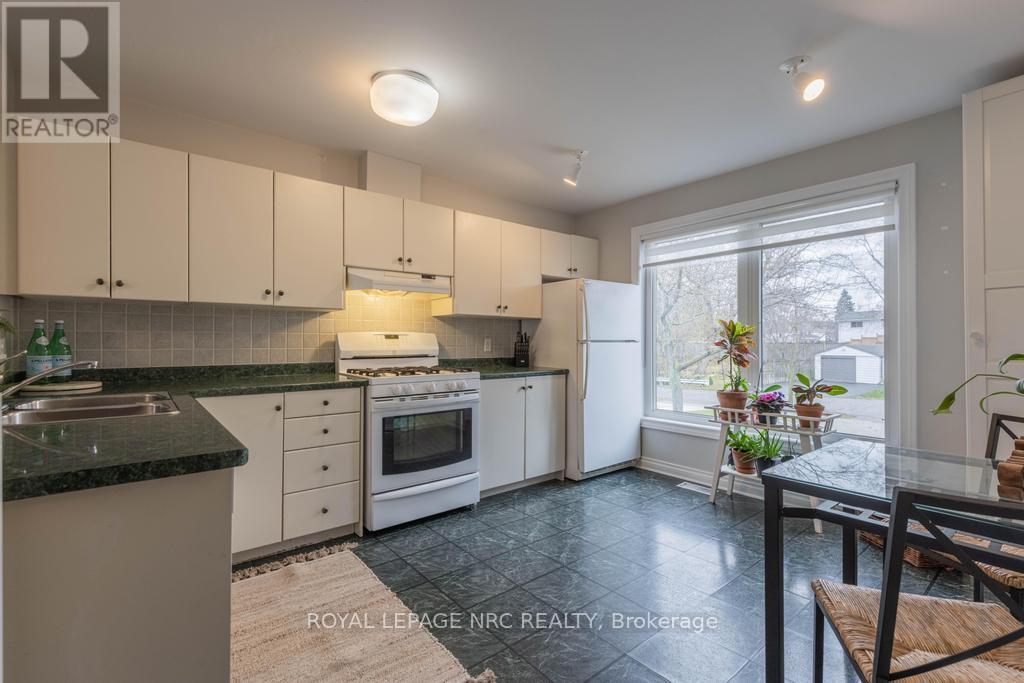 13 - 1 Lakeside Drive, St. Catharines, Ontario  L2M 1P3 - Photo 7 - X13110350