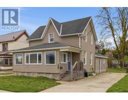 368 WELLINGTON AVENUE S, North Perth, Ontario