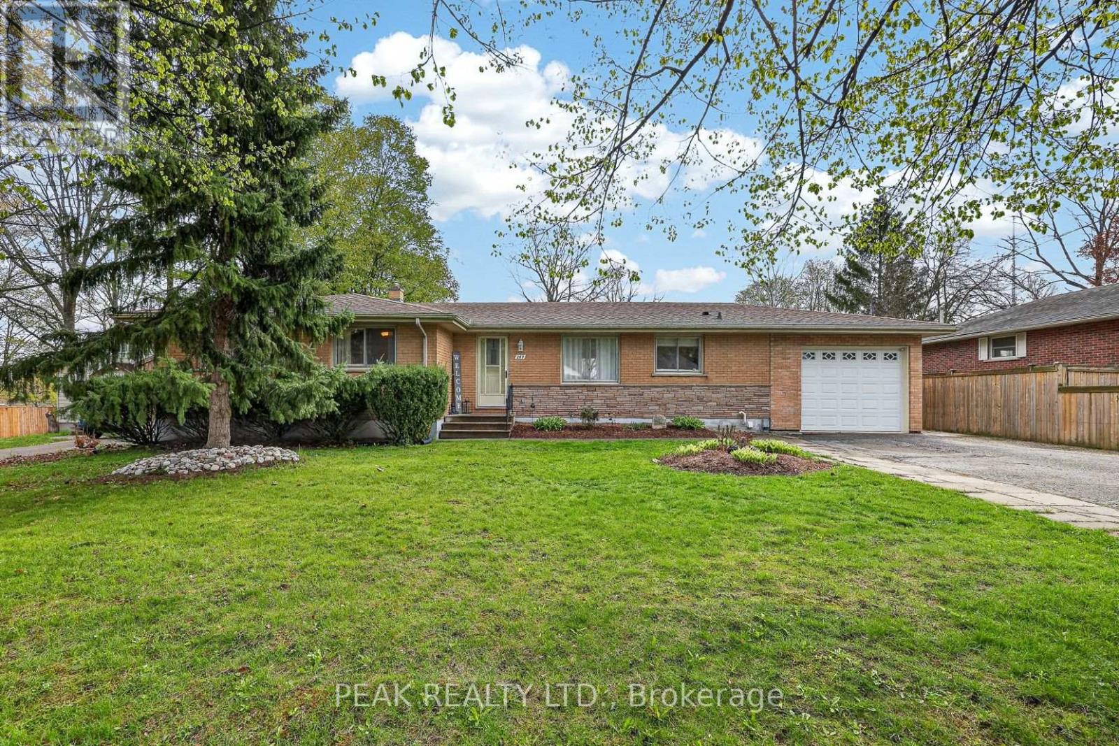 269 Robinson Street, Woodstock, Ontario  N4S 3B8 - Photo 3 - X13110418
