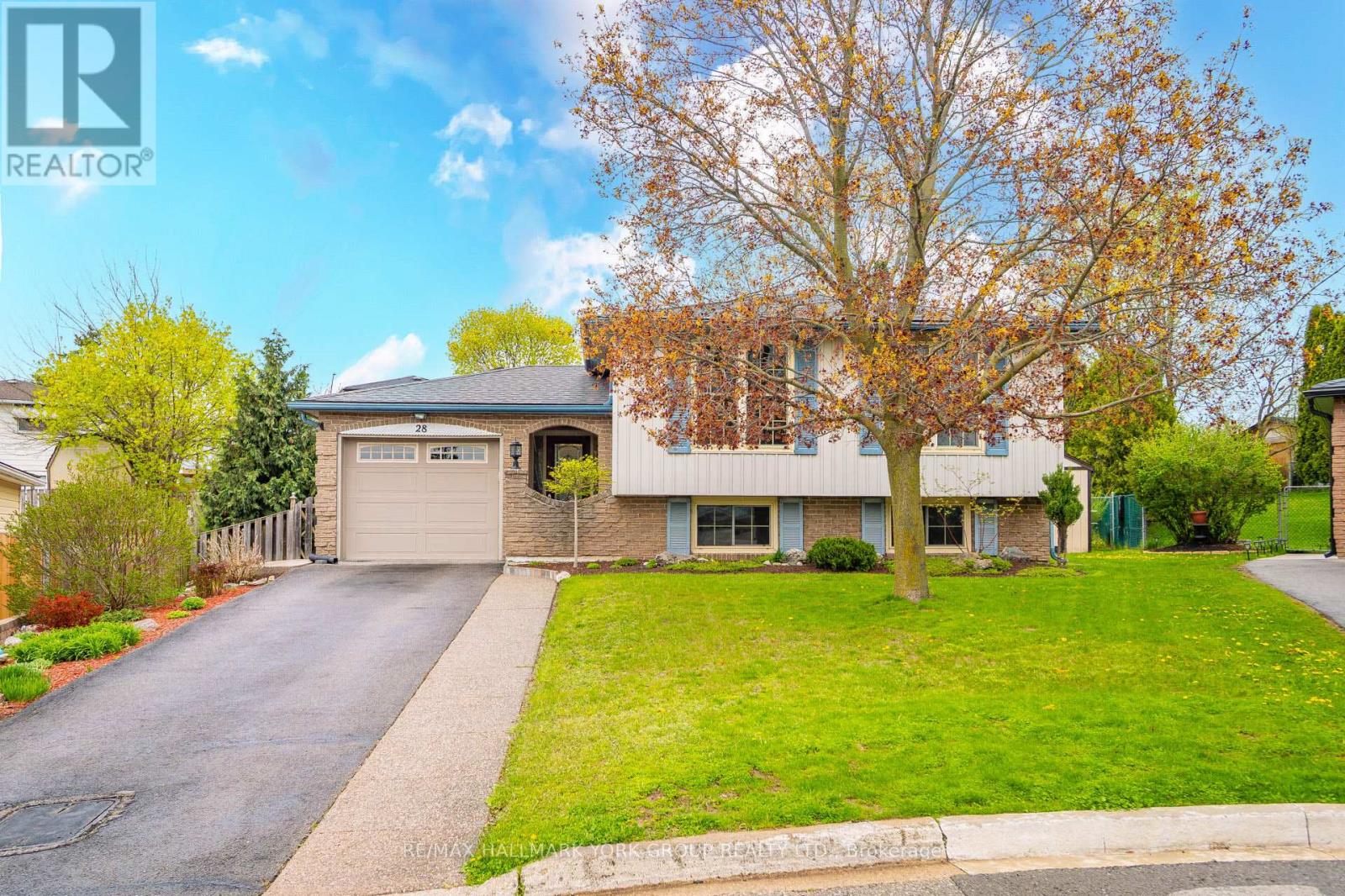28 RUDI COURT, Cambridge, Ontario