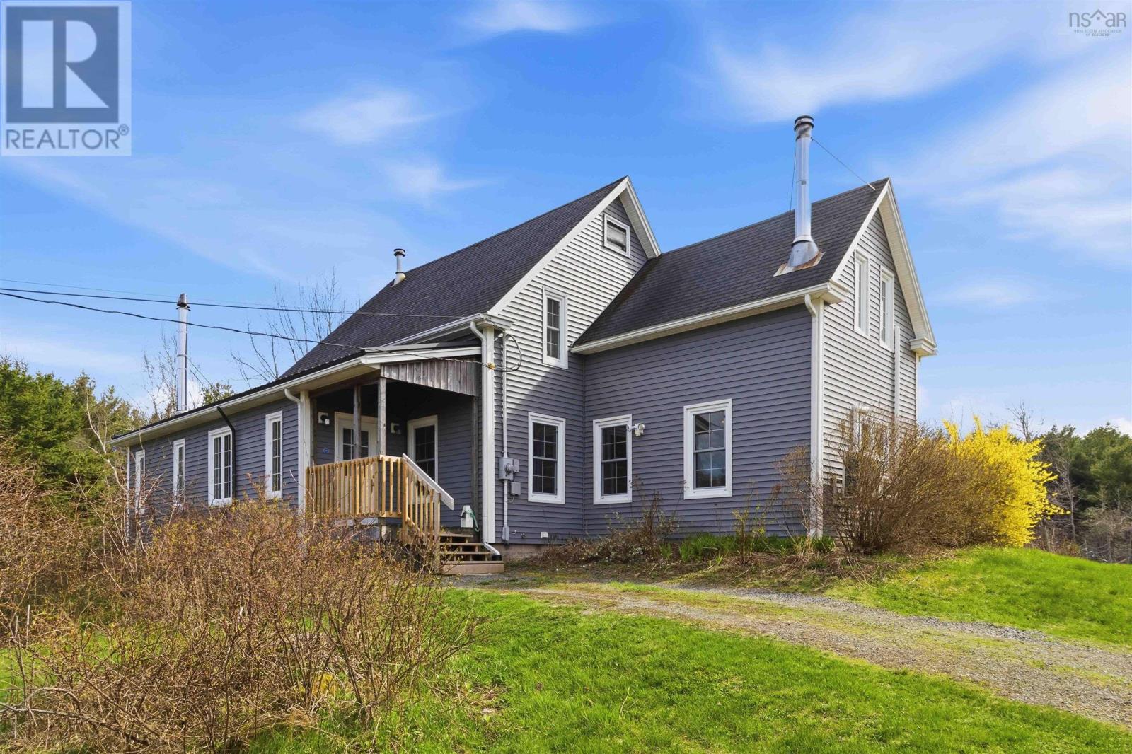 2557 Cornwall Road Road, Mahone Bay, Nova Scotia  B0J 2E0 - Photo 5 - 202610408