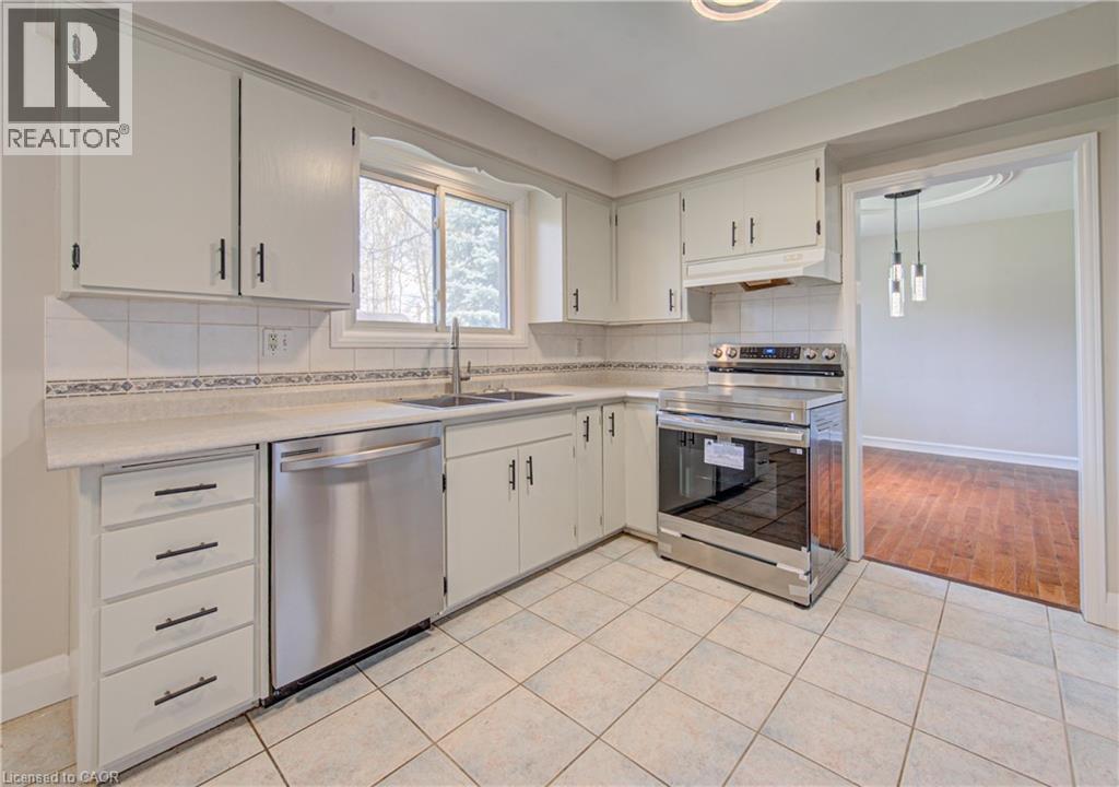 144 Shuh Avenue, Kitchener, Ontario  N2A 1H6 - Photo 12 - 40828943