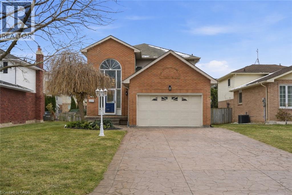 12 SUMNER Crescent, Grimsby, Ontario