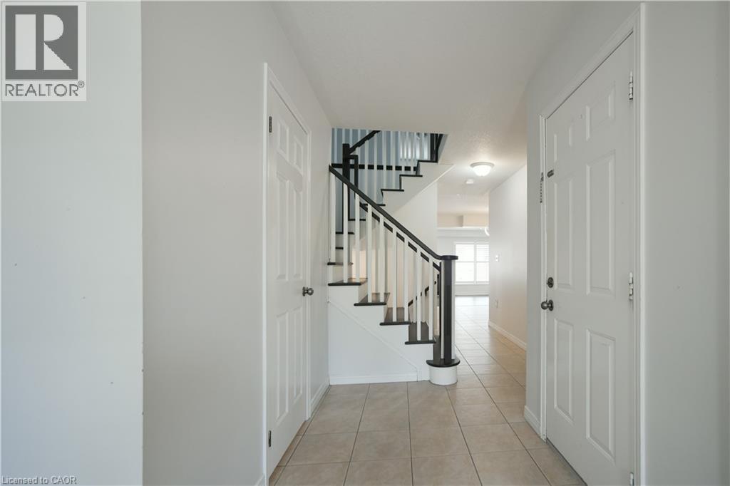 33 Hannon Crescent, Hannon, Ontario  L0R 1P0 - Photo 4 - 40828853