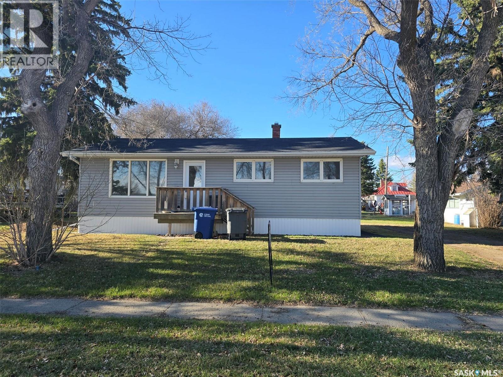 510 Vernon Street, Broadview, Saskatchewan  S0G 0K0 - Photo 2 - SK028655