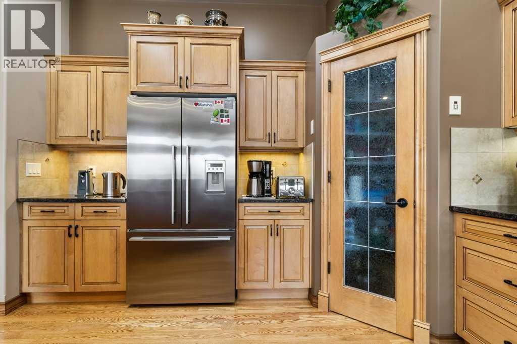 40 Oakwood Close, Red Deer, Alberta  T4P 0C5 - Photo 6 - A2309439