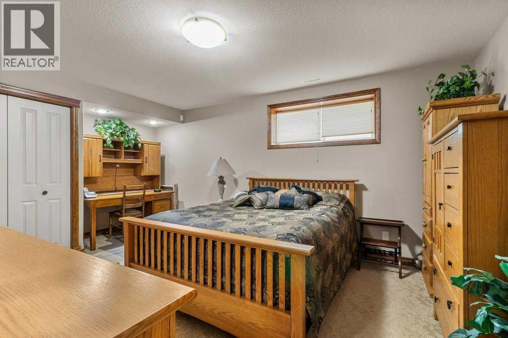 40 Oakwood Close, Red Deer, Alberta  T4P 0C5 - Photo 27 - A2309439