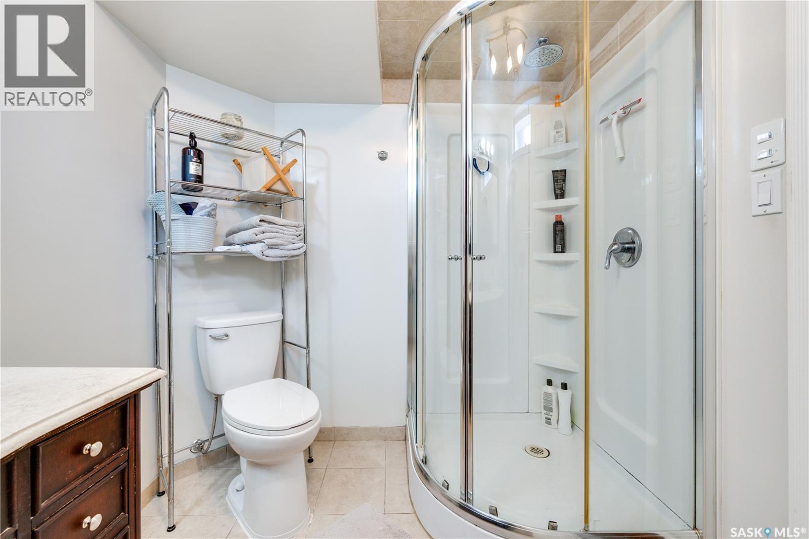 2406 Irvine Avenue, Saskatoon, Saskatchewan  S7J 2A8 - Photo 23 - SK035553