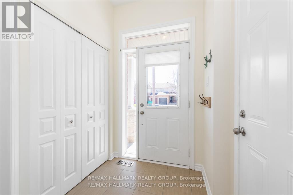 183 Claridge Drive, Ottawa, Ontario  K2J 5V8 - Photo 4 - X13110672