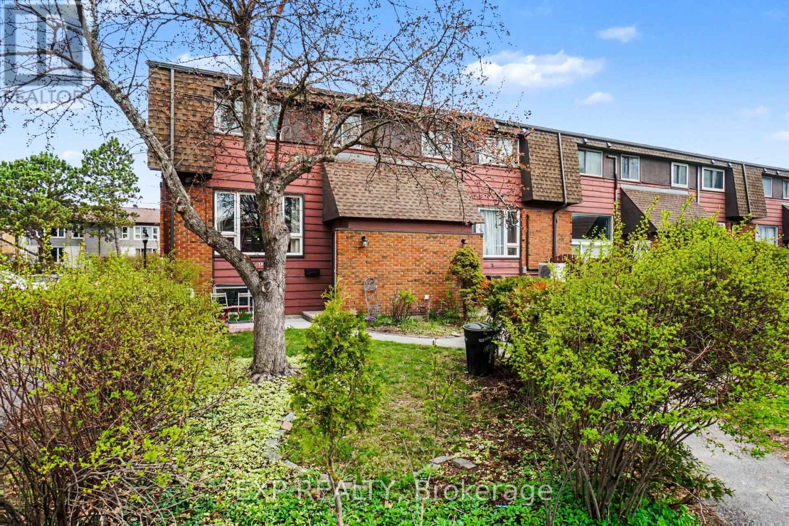 7a Banner Road, Ottawa, Ontario  K2H 8T3 - Photo 3 - X13110776