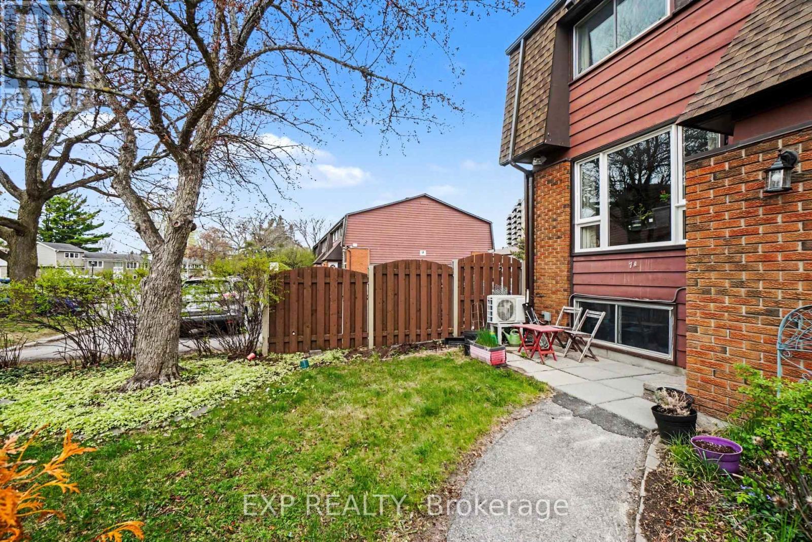 7a Banner Road, Ottawa, Ontario  K2H 8T3 - Photo 5 - X13110776