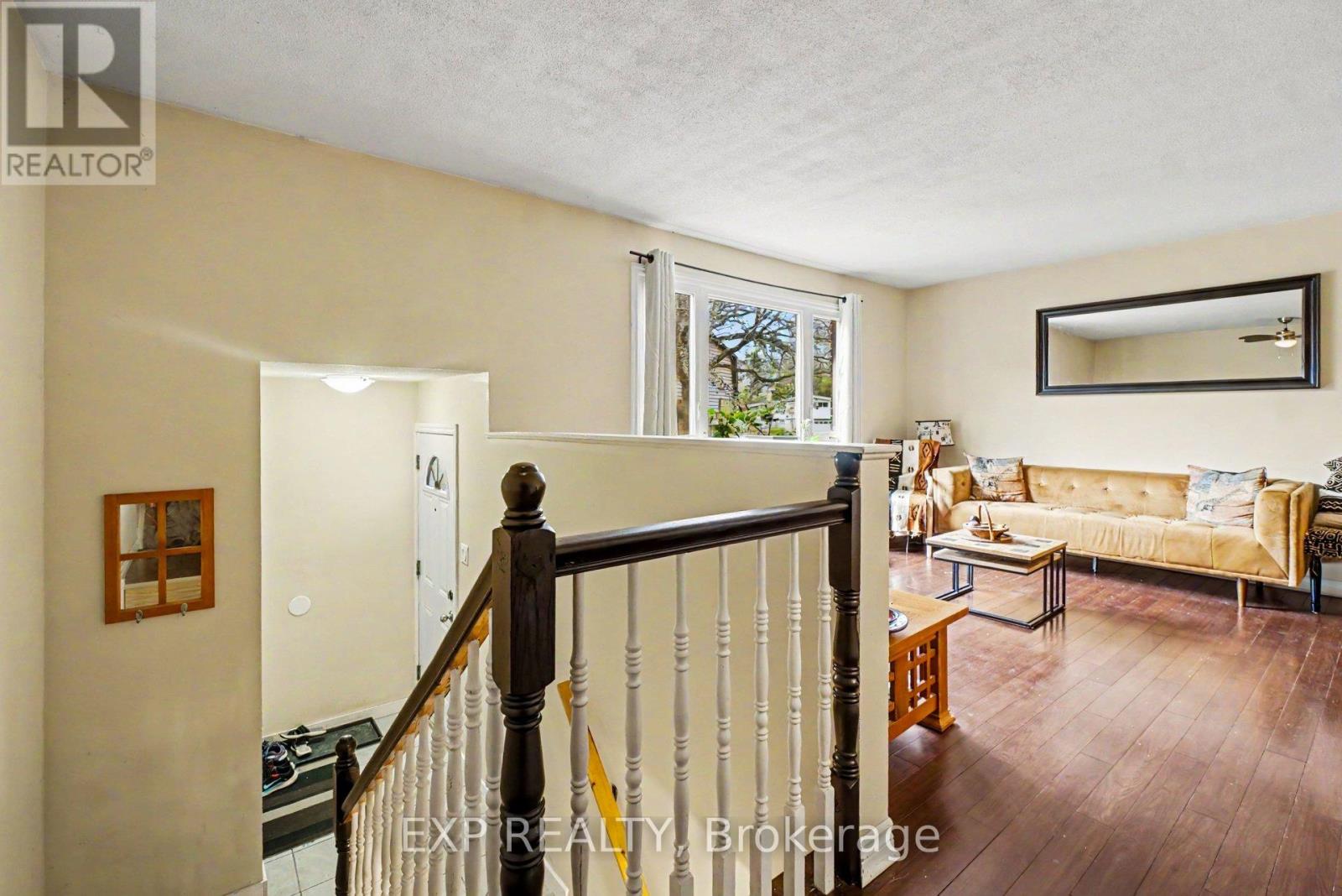 7a Banner Road, Ottawa, Ontario  K2H 8T3 - Photo 8 - X13110776