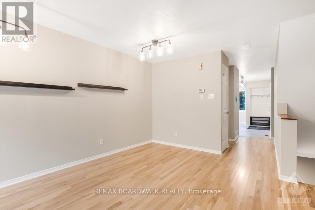 19 - 1400 Wildberry Court, Ottawa, Ontario  K1C 7K6 - Photo 11 - X13110790