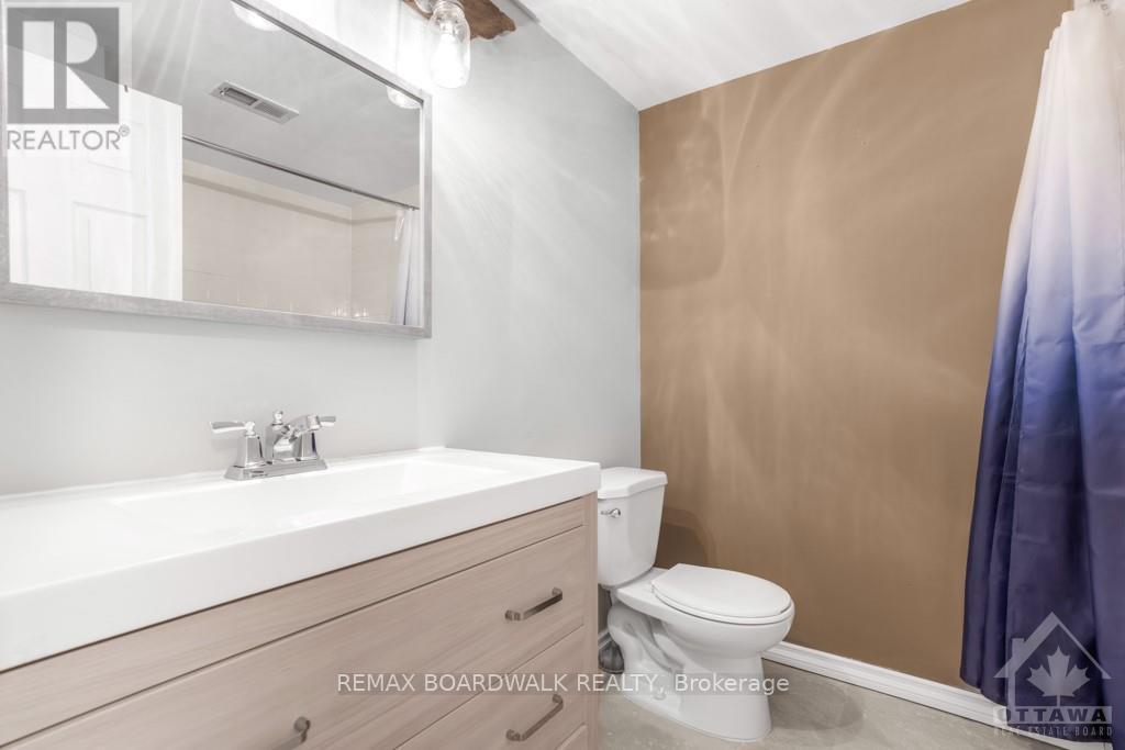 19 - 1400 Wildberry Court, Ottawa, Ontario  K1C 7K6 - Photo 17 - X13110790