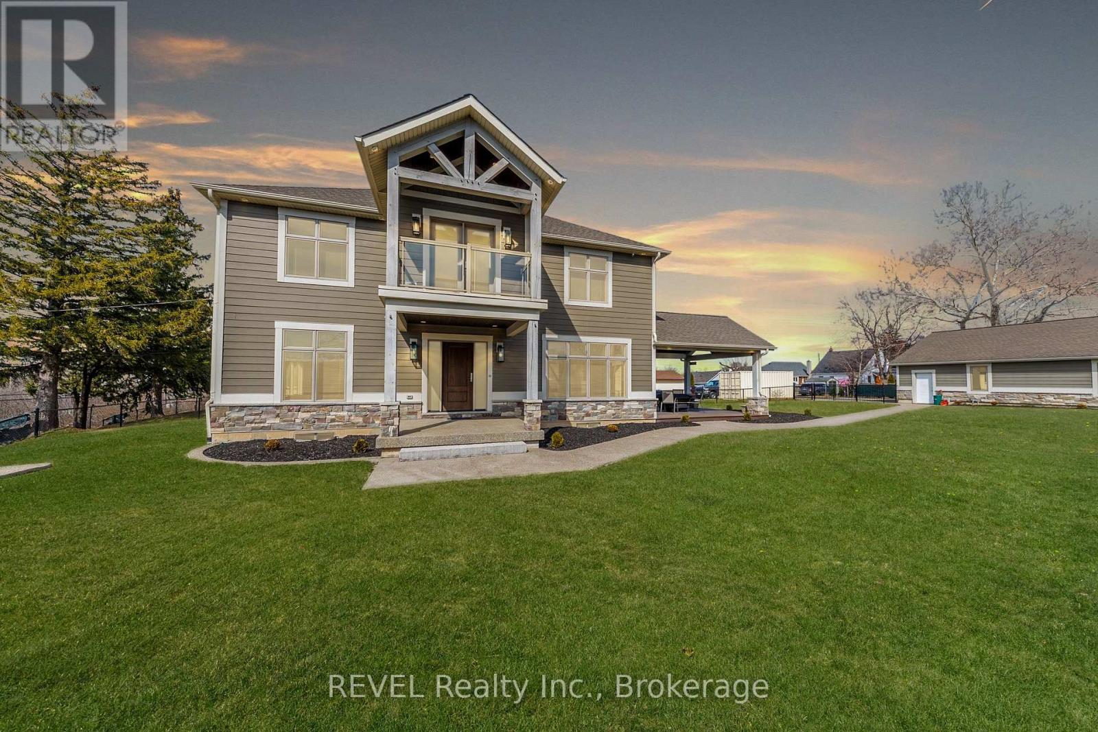 190 Oakdale Avenue, St. Catharines, Ontario  L2P 2K8 - Photo 2 - X13110798