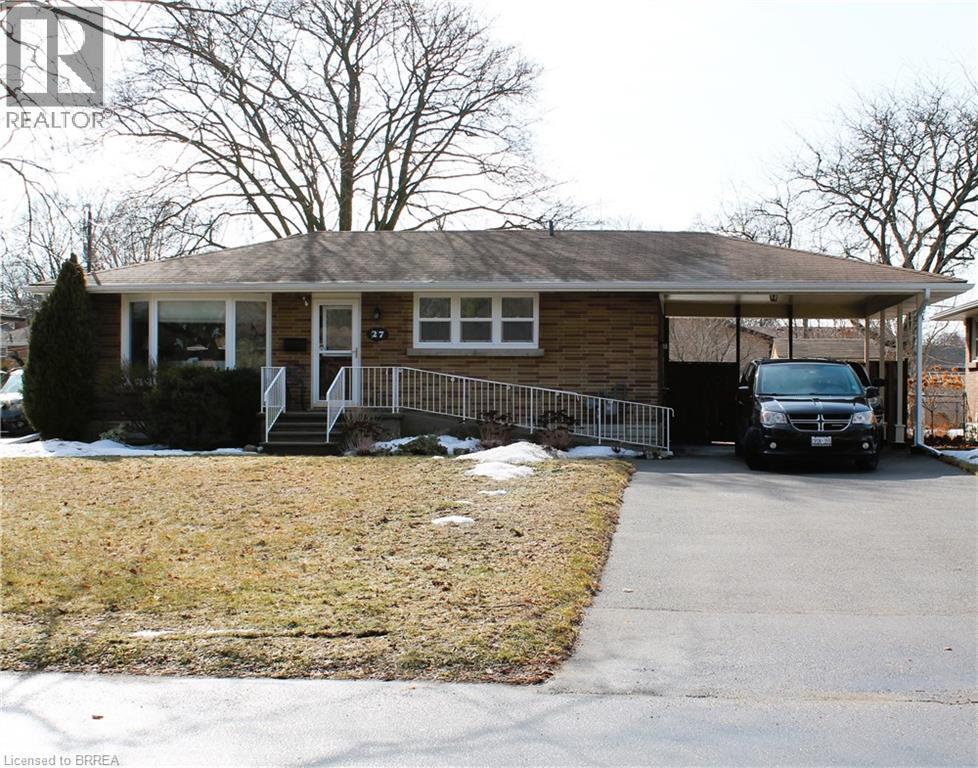 27 COLLINGDON Drive, brantford, Ontario