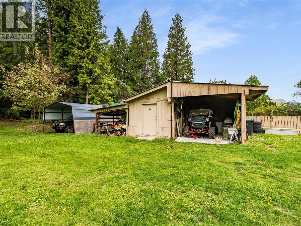 2824 9th Avenue, Castlegar, British Columbia  V1N 2Z1 - Photo 35 - 10380148