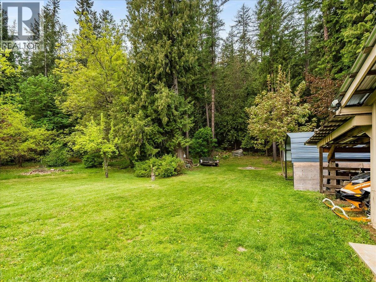 2824 9th Avenue, Castlegar, British Columbia  V1N 2Z1 - Photo 33 - 10380148