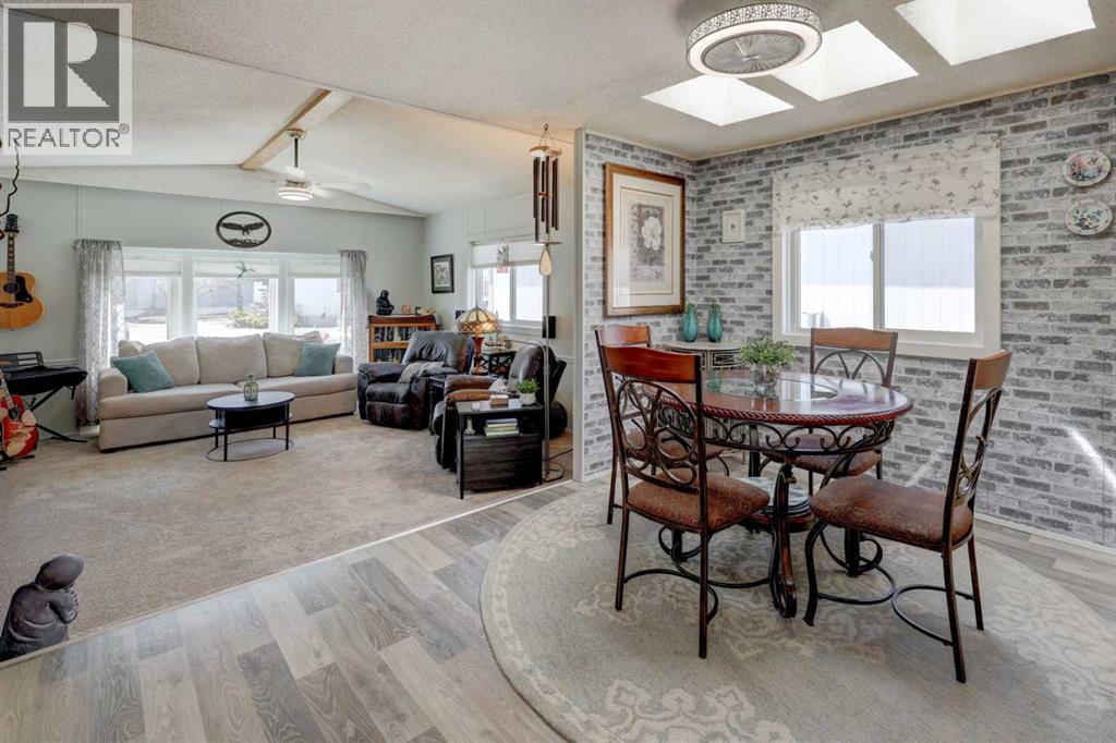 256 Burroughs Circle Ne, Calgary, Alberta  T1Y 6K3 - Photo 6 - A2305485