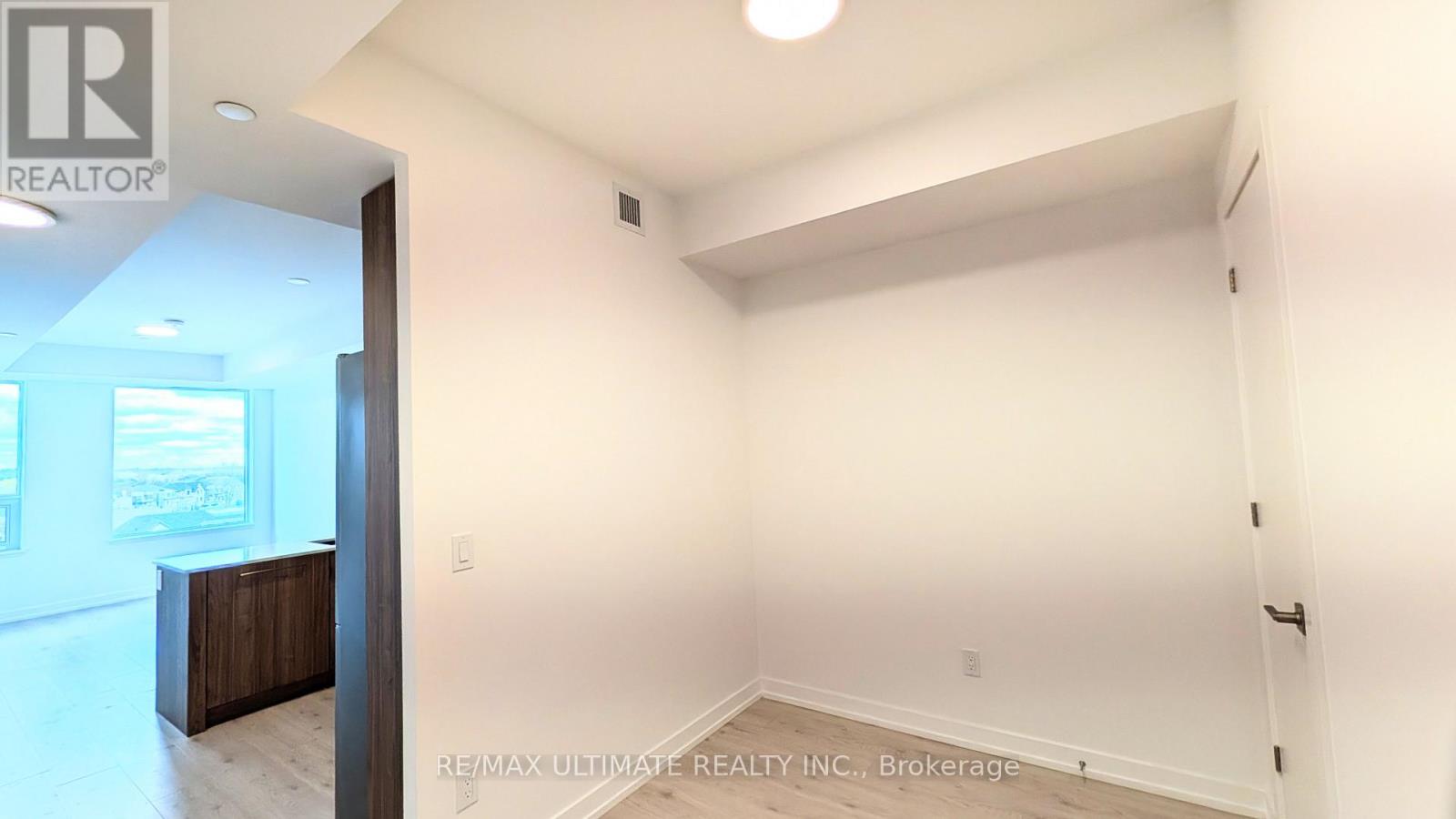 506 - 2501 Saw Whet Boulevard, Oakville, Ontario  L6M 4G3 - Photo 2 - W13110510