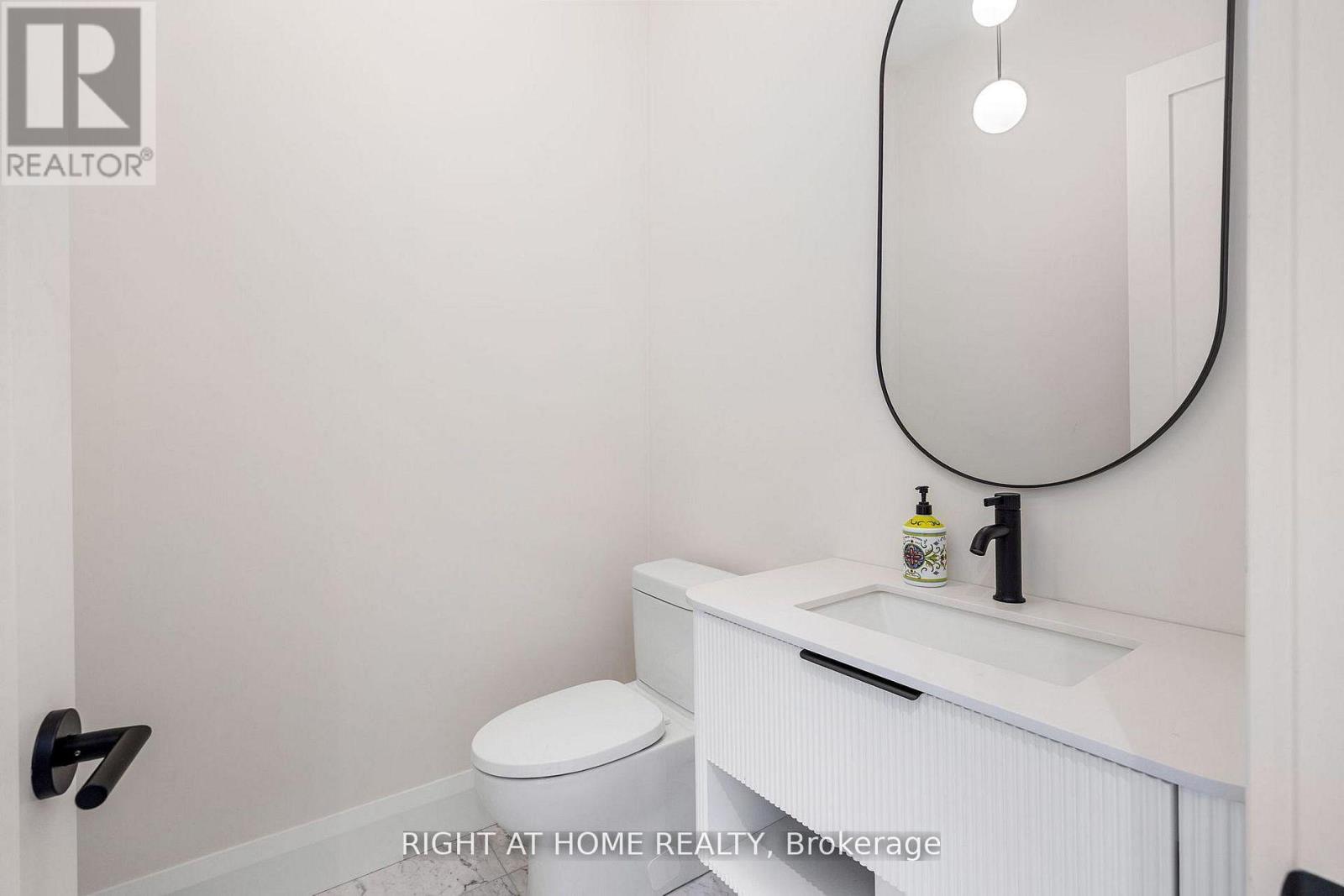 120 Hammell Street, Toronto, Ontario  M3H 2P5 - Photo 13 - C13110708
