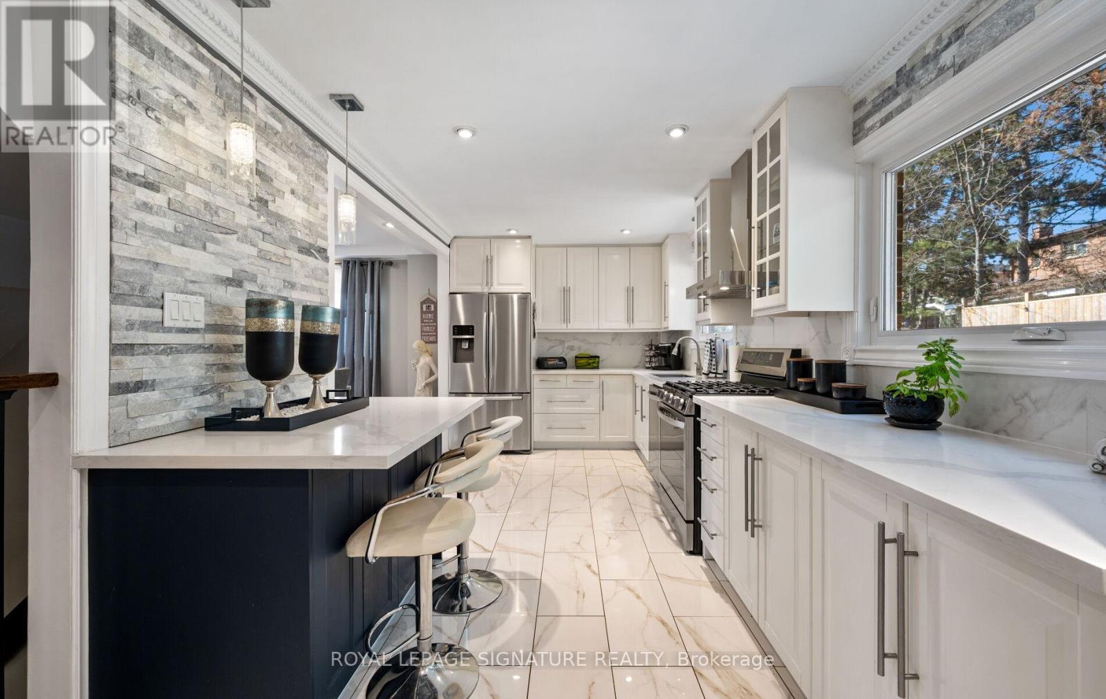 250 Plymouth Trail, Newmarket, Ontario  L3Y 6G7 - Photo 17 - N13110686