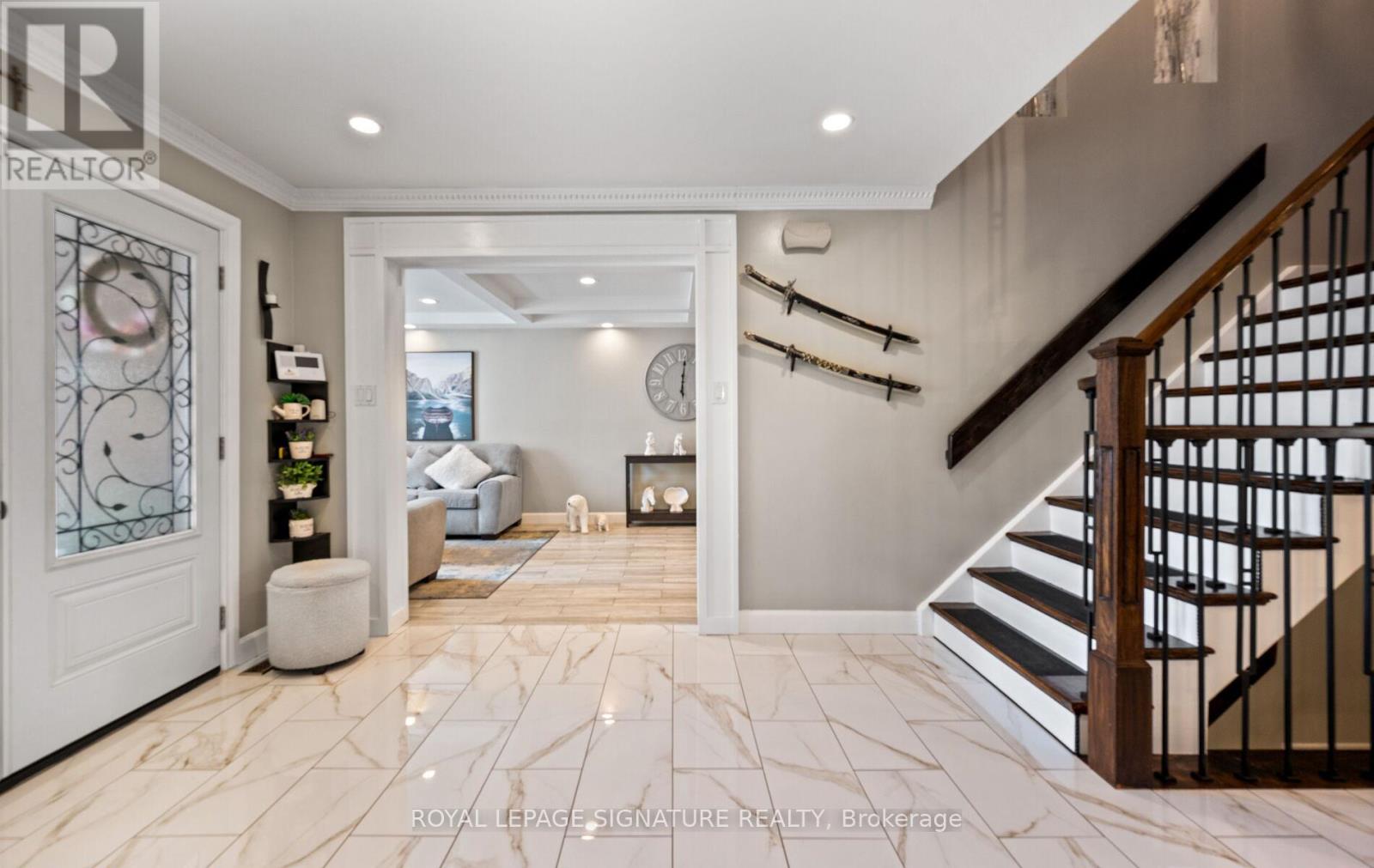 250 Plymouth Trail, Newmarket, Ontario  L3Y 6G7 - Photo 6 - N13110686