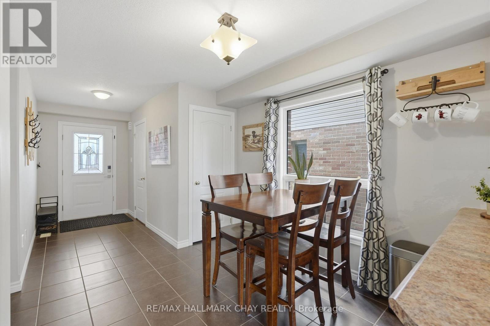 36 Quigley Street, Essa, Ontario  L3W 0P3 - Photo 4 - N13110794