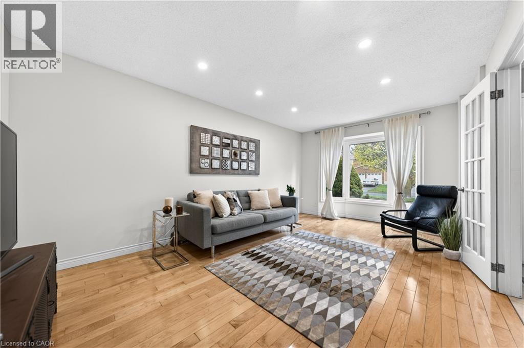40 Old Maple Lane, Kitchener, Ontario  N2N 2L2 - Photo 5 - 40829036