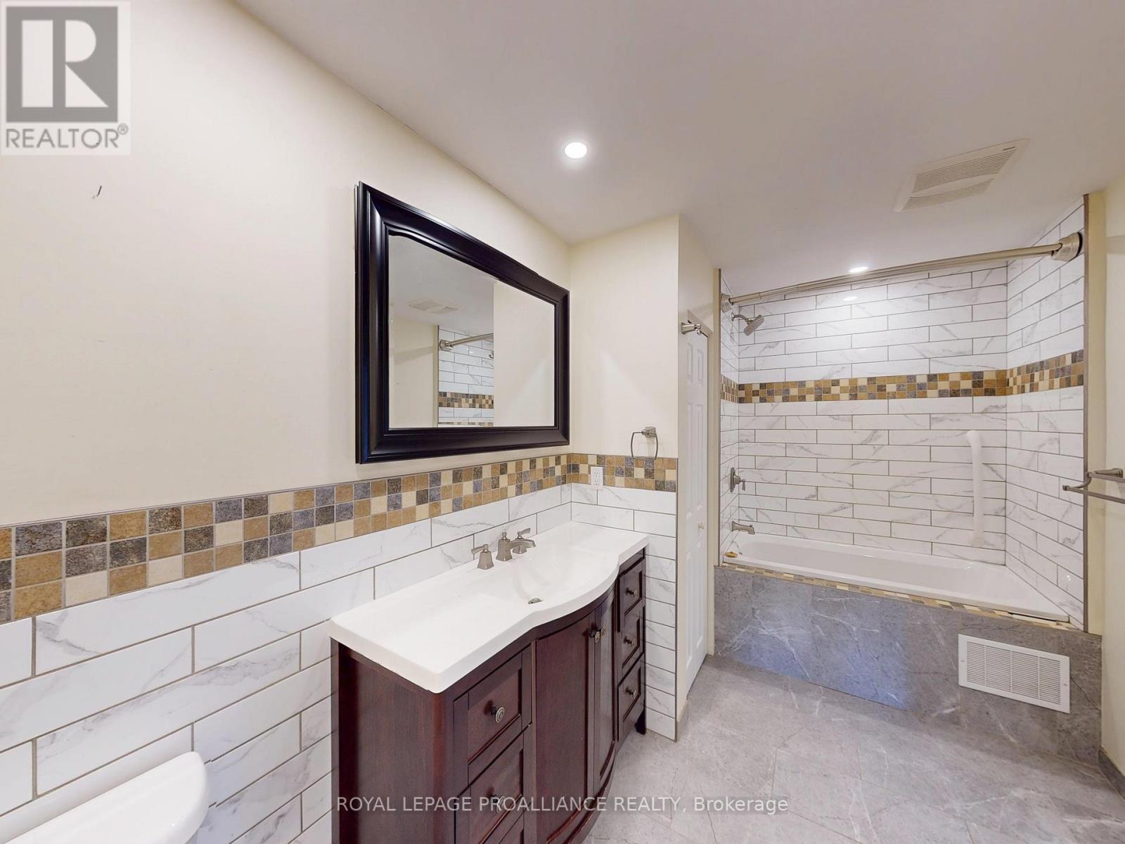 138 Massassauga Road, Prince Edward County, Ontario  K8N 4Z7 - Photo 13 - X13110748