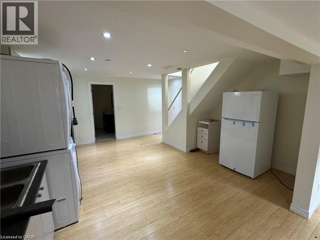 116 Zieman Crescent Unit# Lower, Cambridge, Ontario  N1T 2H5 - Photo 3 - 40828840