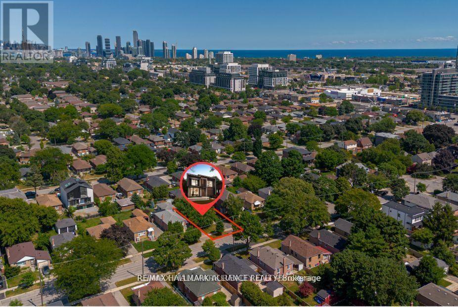 43 Trueman Avenue, Toronto, Ontario  M8Z 5A3 - Photo 6 - W13110654