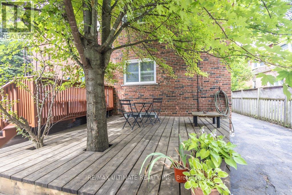 39 Laws Street, Toronto, Ontario  M6P 2Y8 - Photo 39 - W13110666