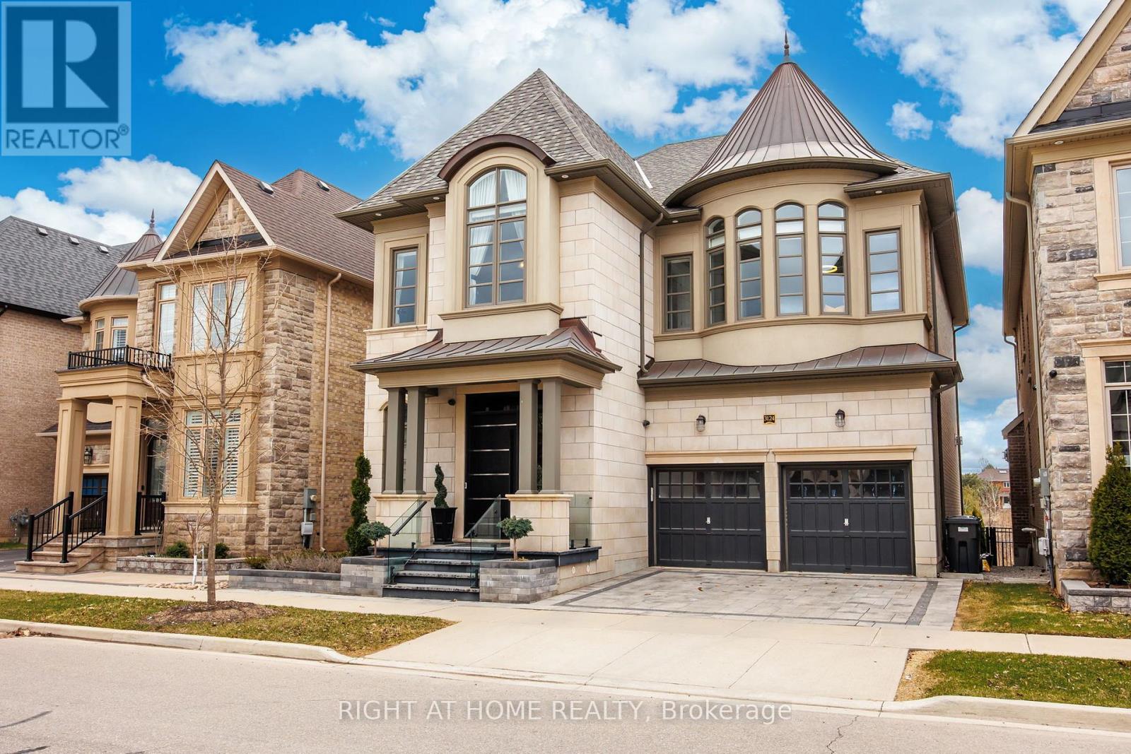 3124 Daniel Way, Oakville, Ontario  L6H 0V1 - Photo 2 - W13110696