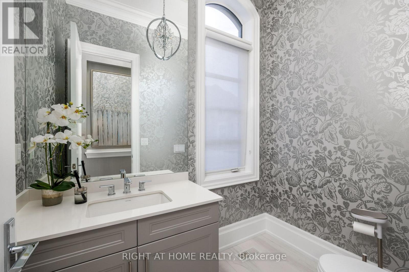 3124 Daniel Way, Oakville, Ontario  L6H 0V1 - Photo 5 - W13110696