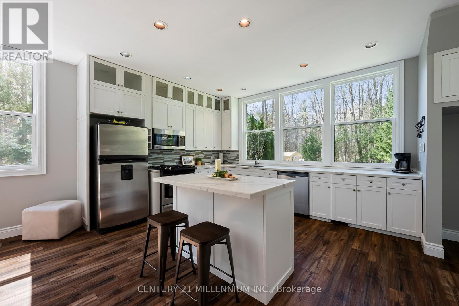 19211 Mountainview Road, Caledon, Ontario  L7K 2G6 - Photo 11 - W13110726