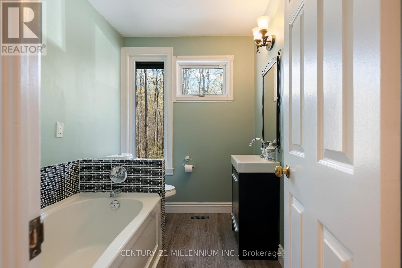 19211 Mountainview Road, Caledon, Ontario  L7K 2G6 - Photo 23 - W13110726