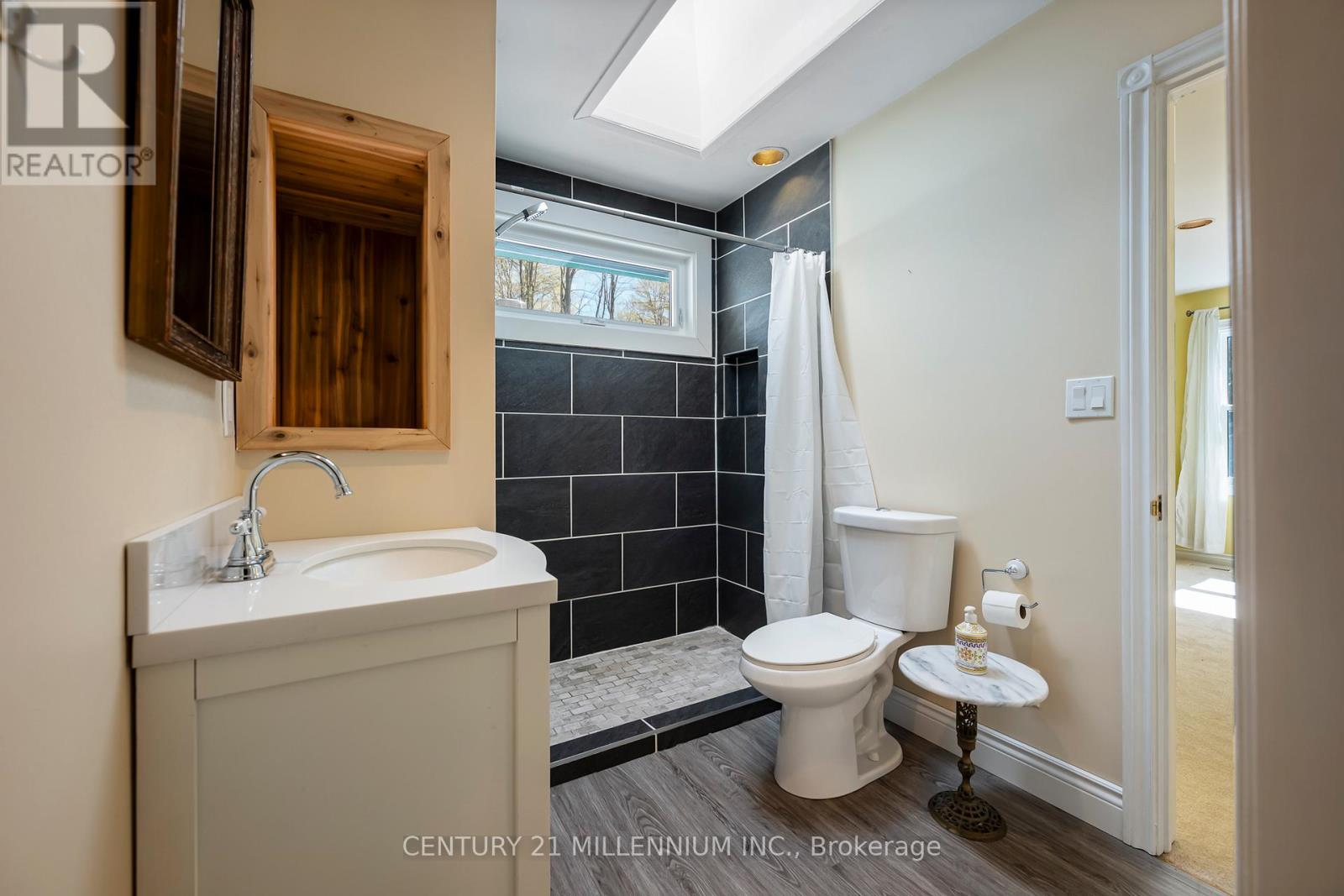 19211 Mountainview Road, Caledon, Ontario  L7K 2G6 - Photo 24 - W13110726