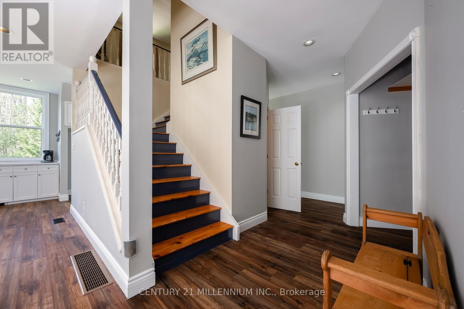 19211 Mountainview Road, Caledon, Ontario  L7K 2G6 - Photo 7 - W13110726