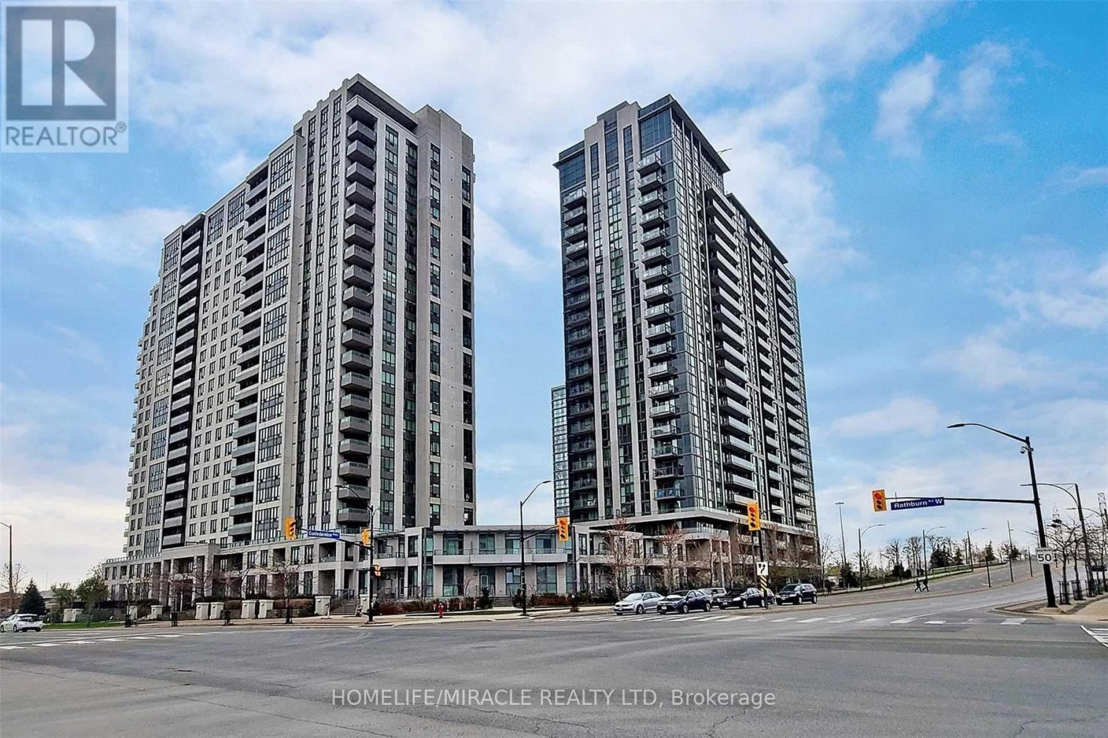 617 - 339 Rathburn Road W, Mississauga, Ontario  L5B 0K6 - Photo 1 - W13110736