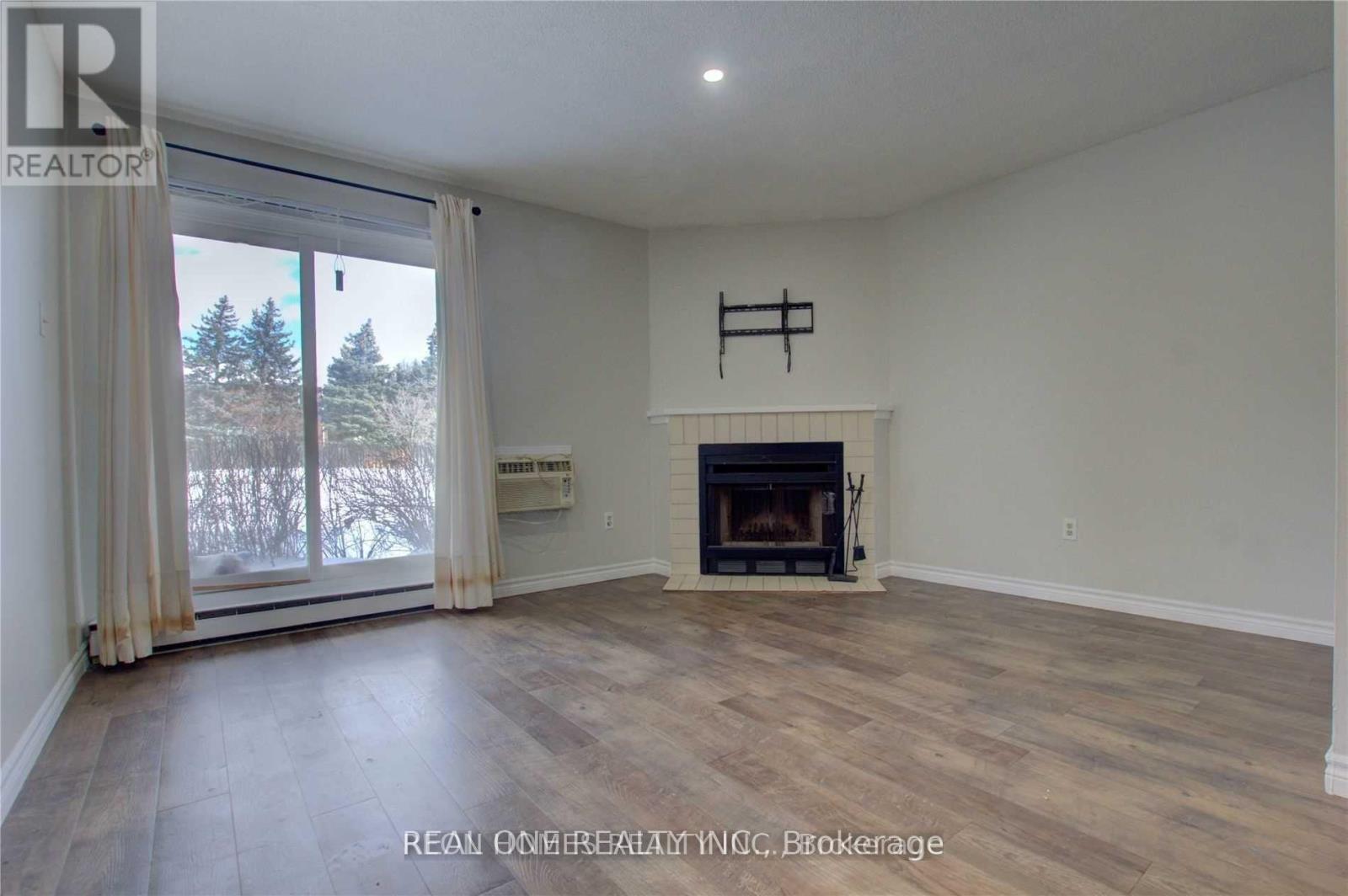 1113 - 1450 Glen Abbey Gate, Oakville, Ontario  L6M 2V7 - Photo 7 - W13110752