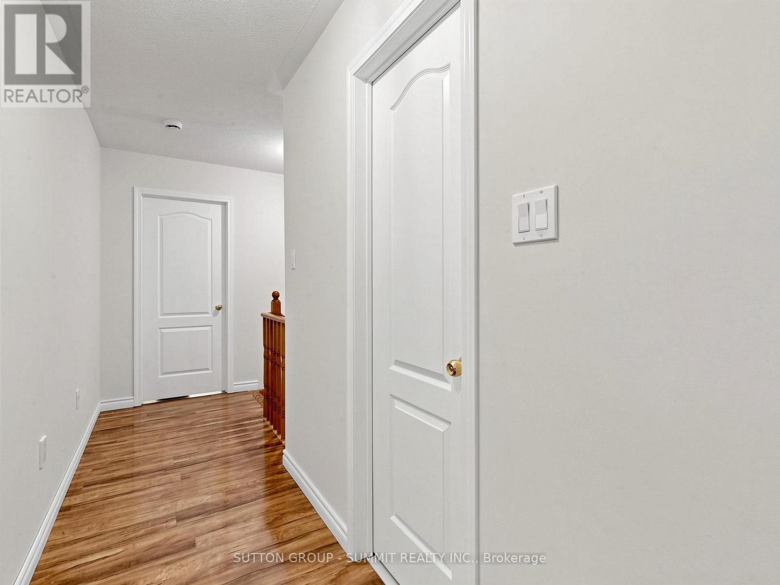 735 Maxman Street, Mississauga, Ontario  L5R 0B3 - Photo 17 - W13110792
