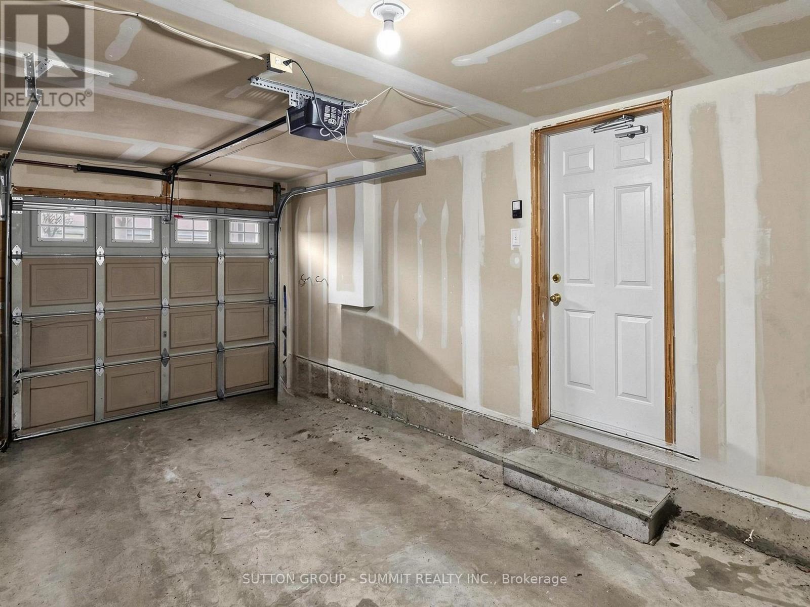 735 Maxman Street, Mississauga, Ontario  L5R 0B3 - Photo 43 - W13110792