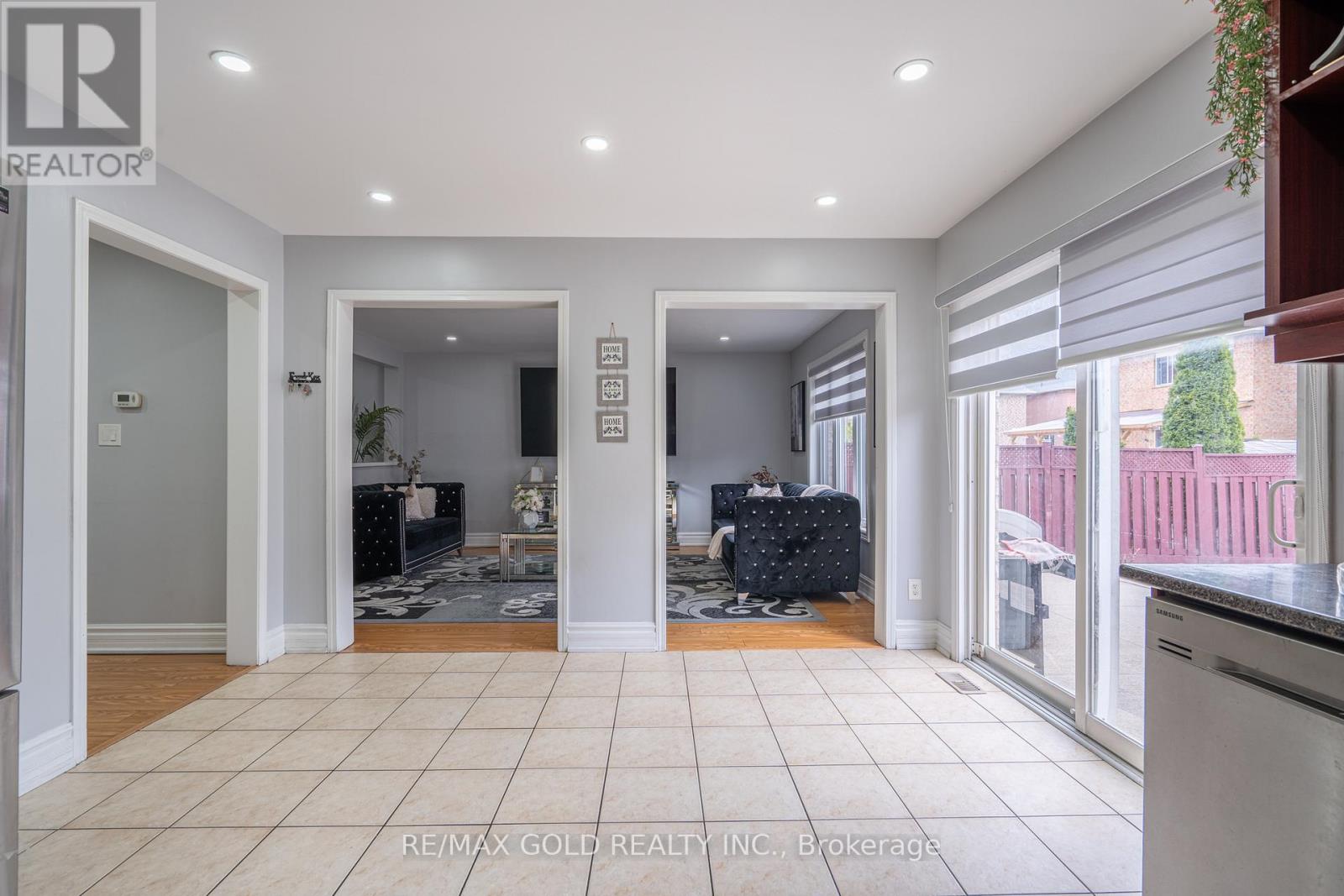 8 Bayridge Drive, Brampton, Ontario  L6P 2H8 - Photo 19 - W13110802