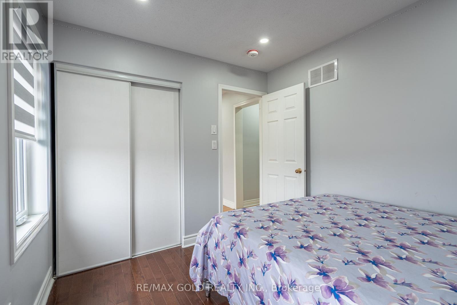8 Bayridge Drive, Brampton, Ontario  L6P 2H8 - Photo 30 - W13110802