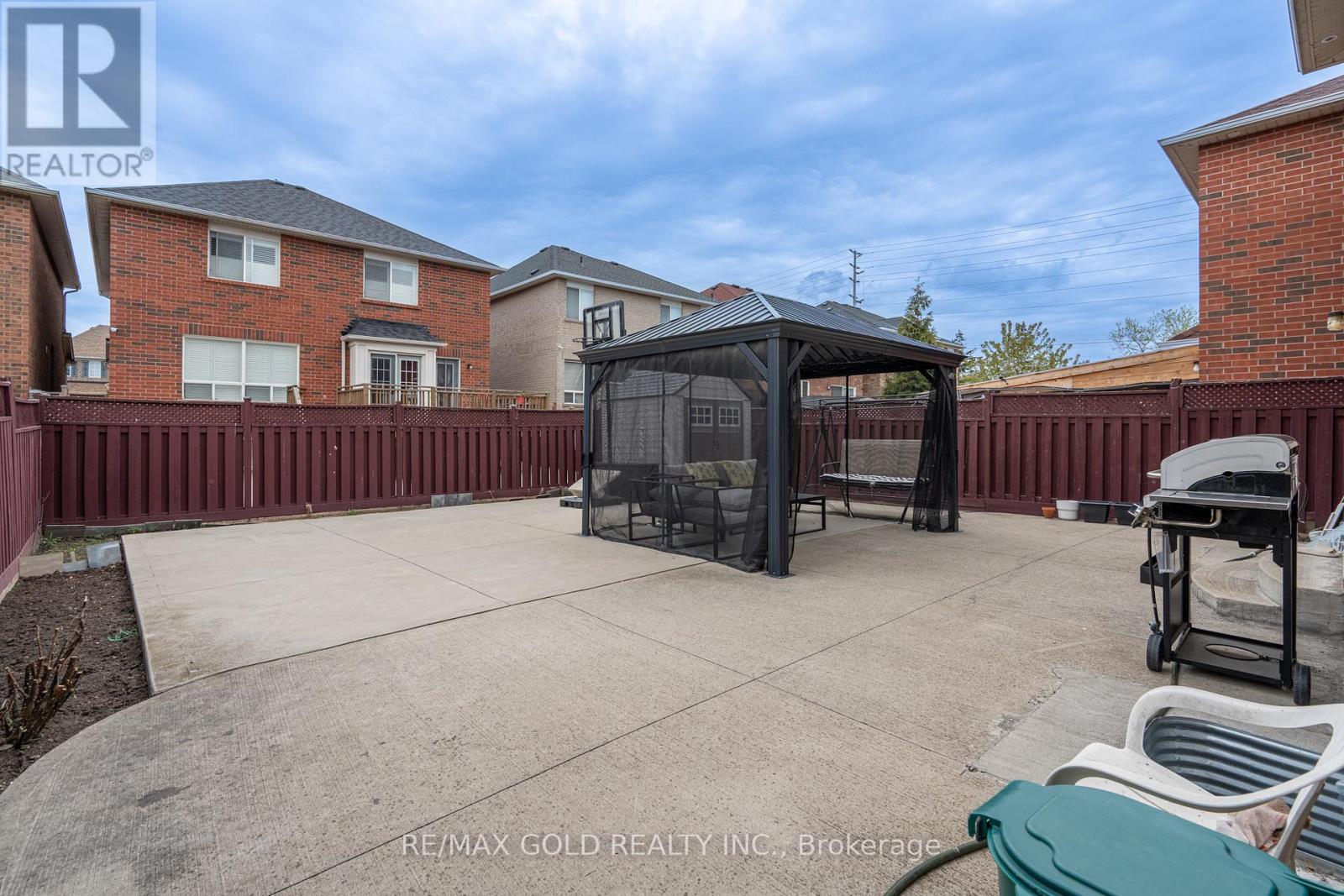 8 Bayridge Drive, Brampton, Ontario  L6P 2H8 - Photo 45 - W13110802