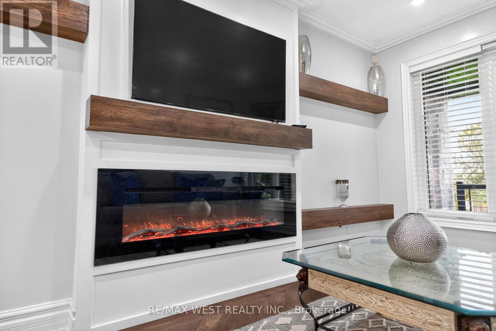 174 Cornelius Parkway, Toronto, Ontario  M6L 2K9 - Photo 13 - W13110806