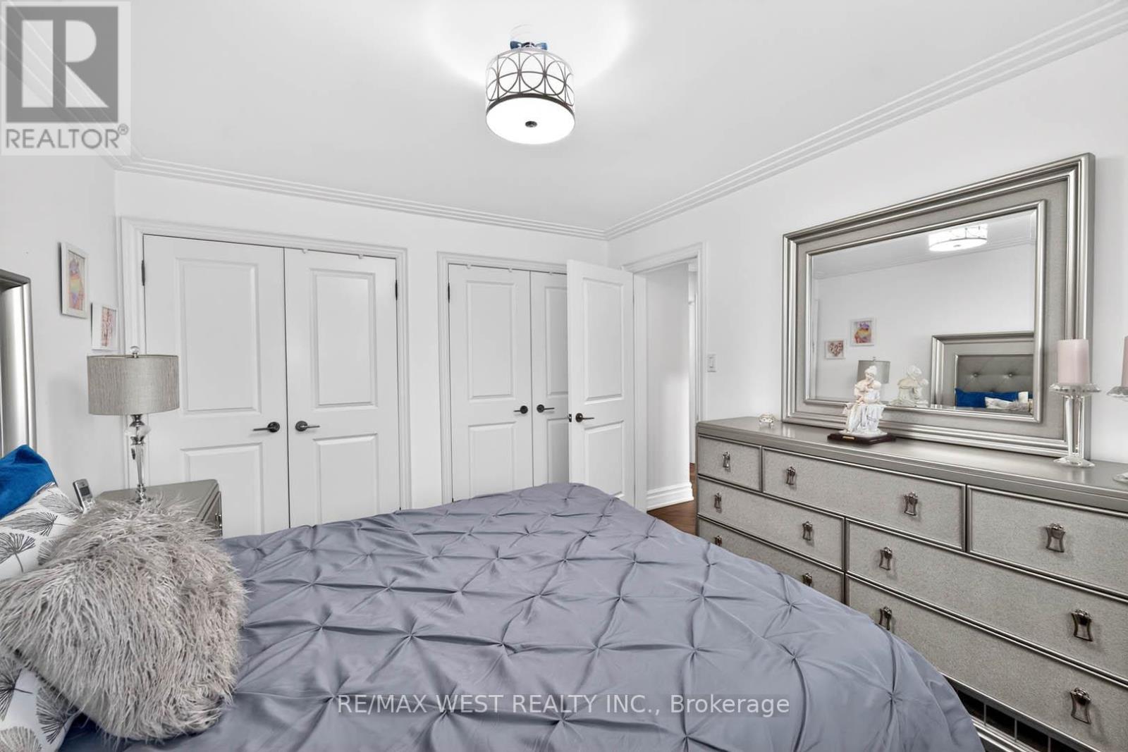 174 Cornelius Parkway, Toronto, Ontario  M6L 2K9 - Photo 23 - W13110806