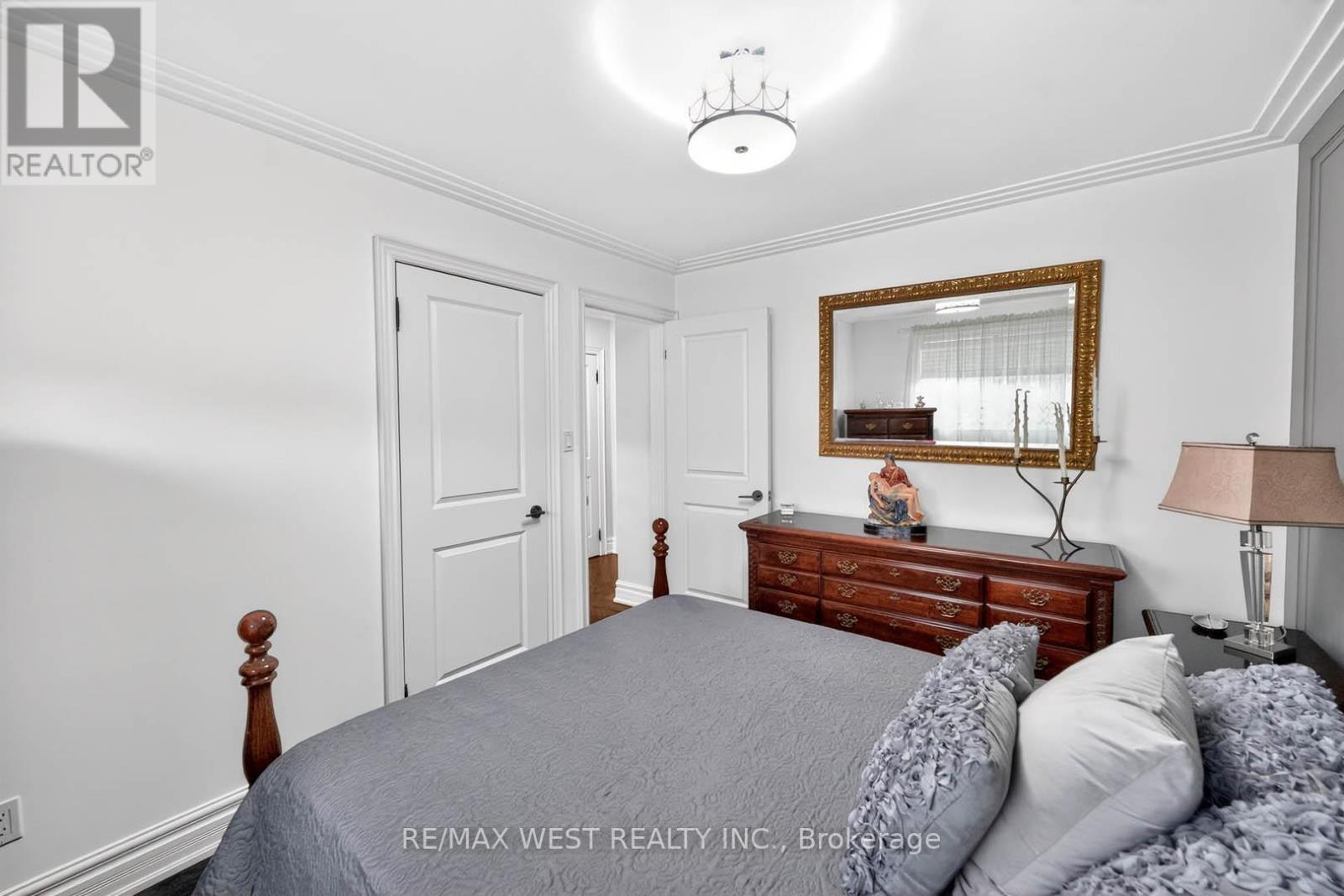 174 Cornelius Parkway, Toronto, Ontario  M6L 2K9 - Photo 25 - W13110806